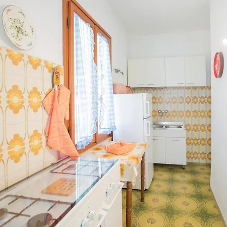 Holiday home Villetta Patresi - Helloelba *